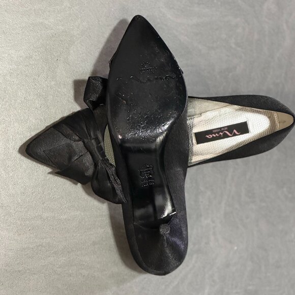 Elegant Nina New York Black Satin Heels with Bow Detail, Size 8M - Worn Once - Picture 4 of 7